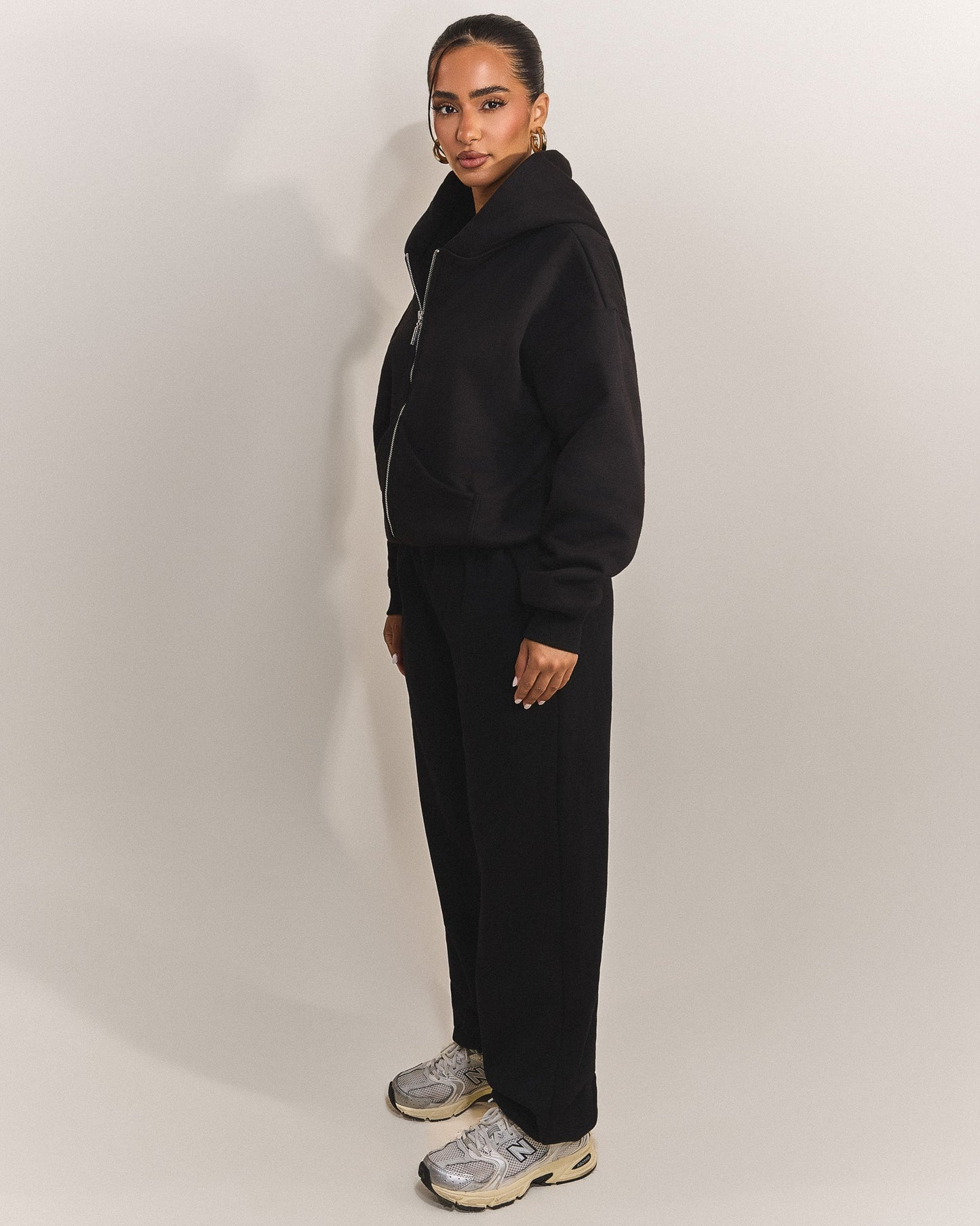 The Classics Cuffed Joggers in Black